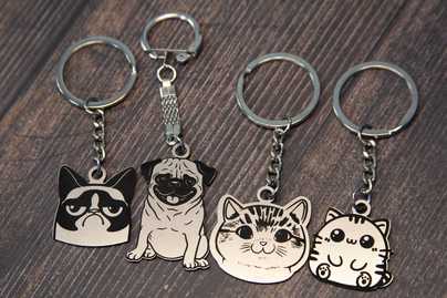 Гравировка на брелках - примеры наших работ