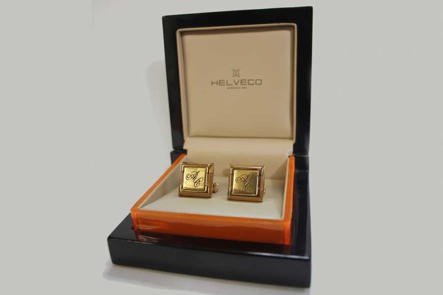 Гравировка на запонках - примеры наших работ