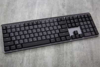Logitech MX Mechanical Tactile Quiet Гравировка клавиатур - примеры наших работ