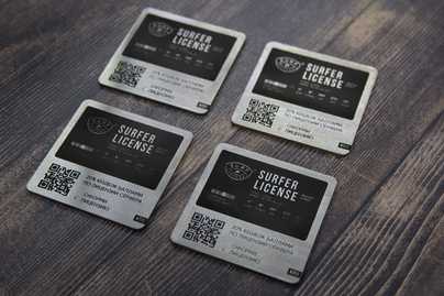 Стальные шильдики - примеры наших работ