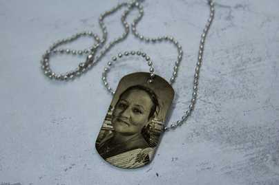 Гравировка на жетонах лазером - примеры наших работ